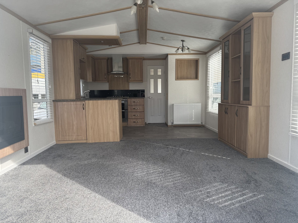 Ruime woning met ruime woonkamer VERKOCHT!