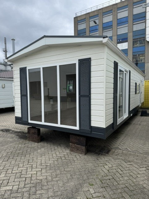 Leuke kunststof woning maar deze is VERKOCHT!!