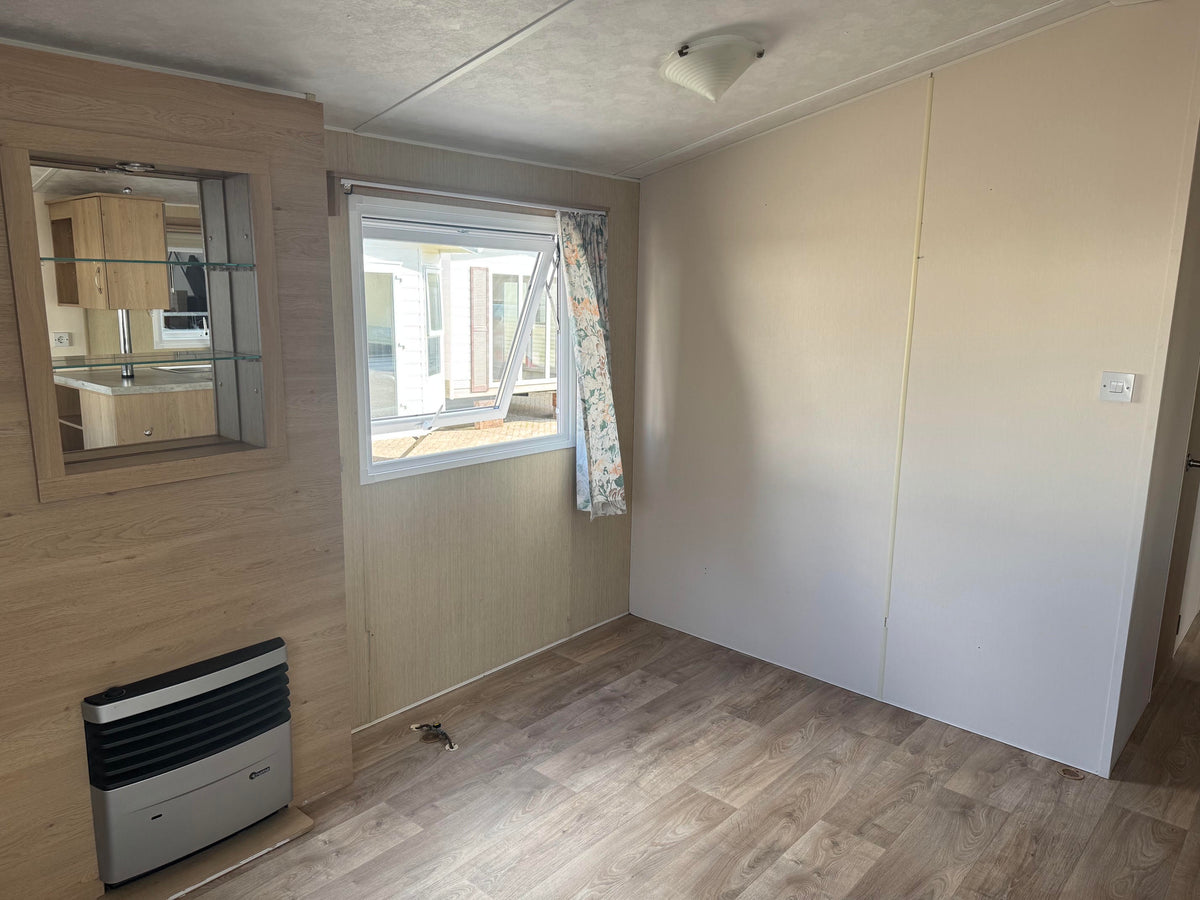 Kunststof woning met 2 slaapkamers en dubbelglas VERKOCHT!