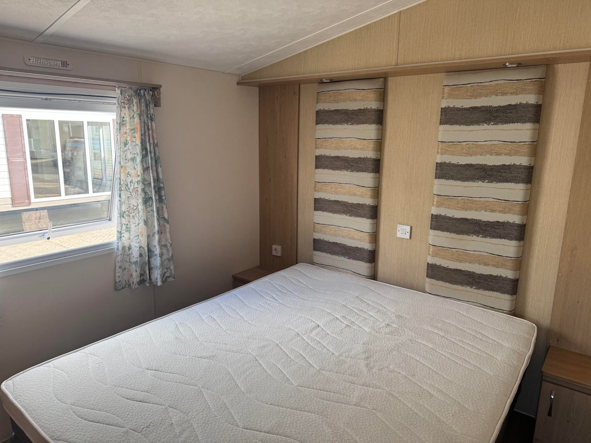 Kunststof woning met 2 slaapkamers en dubbelglas VERKOCHT!