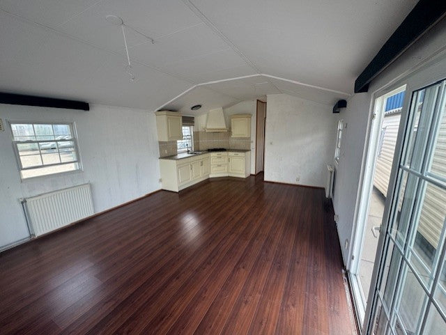 Ruime woning met 1 slaapkamer dubbelglas en cv