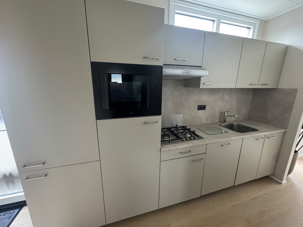 Nieuwe onderhoudsarme woning 12.60 x 4.30 zeer ruime woning.