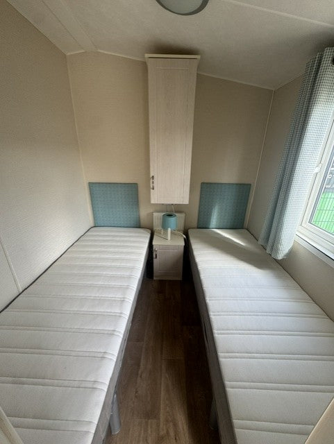 Mooie kunststof woning met midden woonkamer VERKOCHT!