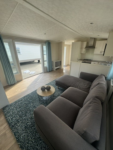 Mooie kunststof woning met midden woonkamer VERKOCHT!